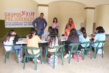 El campus ‘Construyendo comunidad en familia’ ofrece un ‘oasis’ estival a 176 chicos en el parque Jaime O’Shanahan/TA.